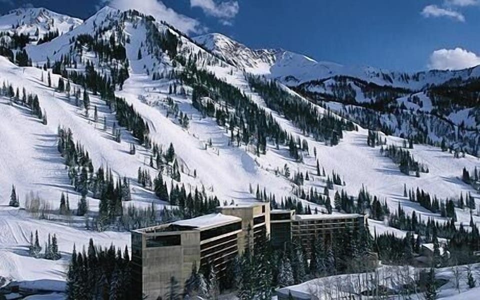 Cliff Lodge building