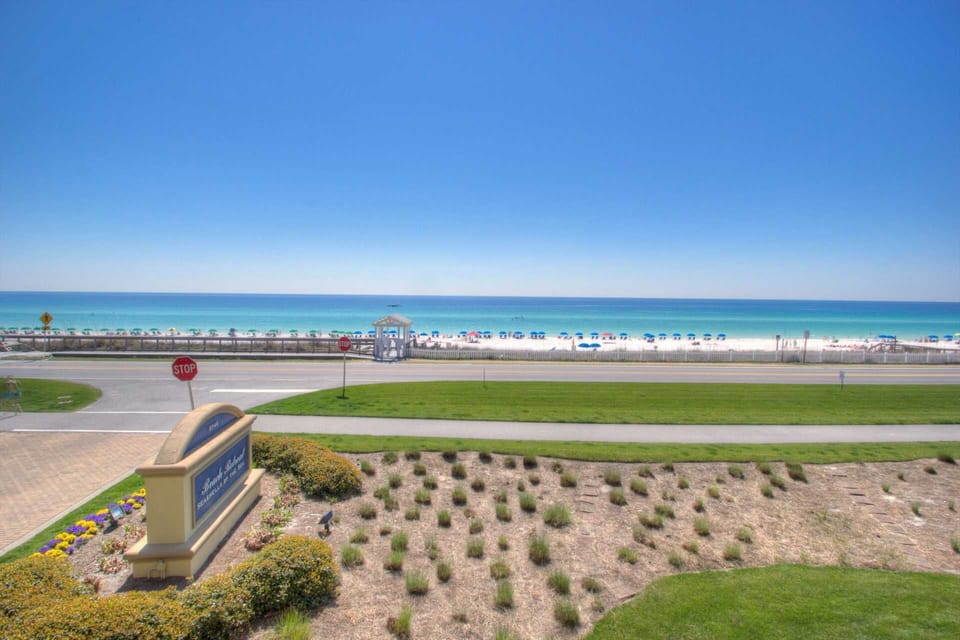 Relax and watch the sights and sounds of the Gulf