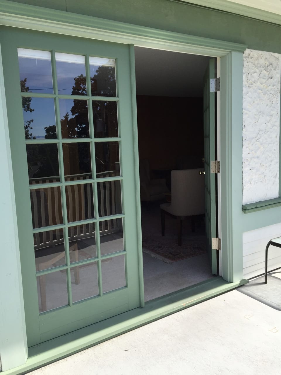 French doors to the living room.