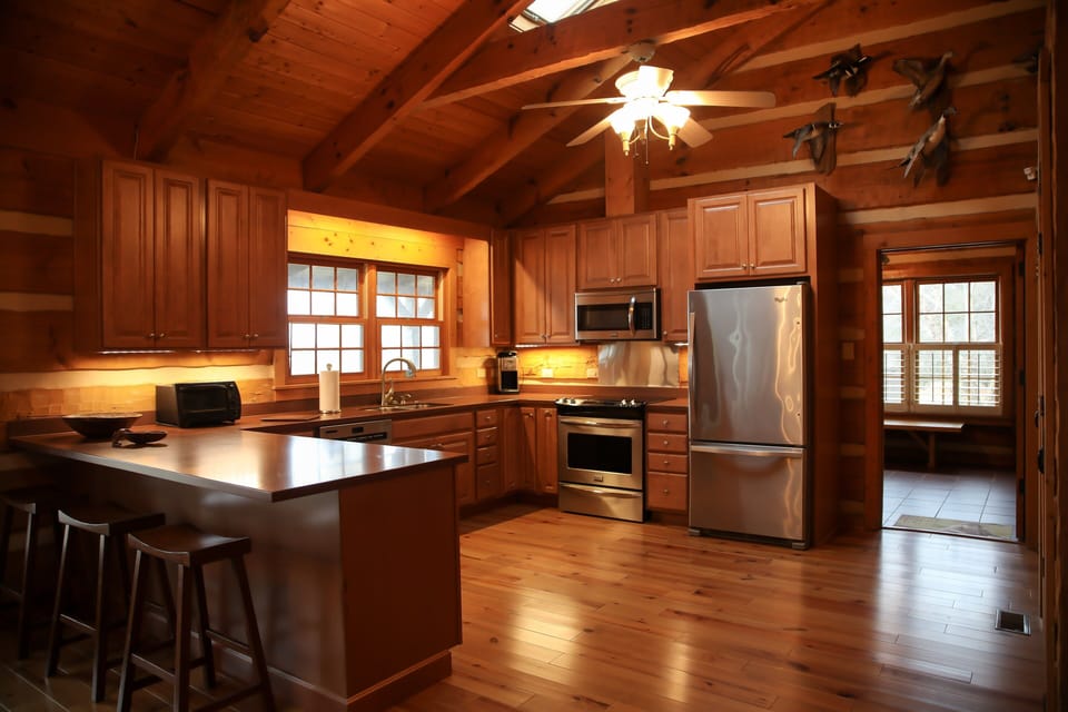 Kitchen with Refrig / Freezer, Stove, Oven, and Dishwasher