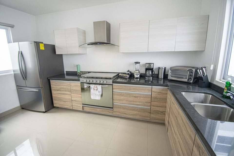 Full Kitchen