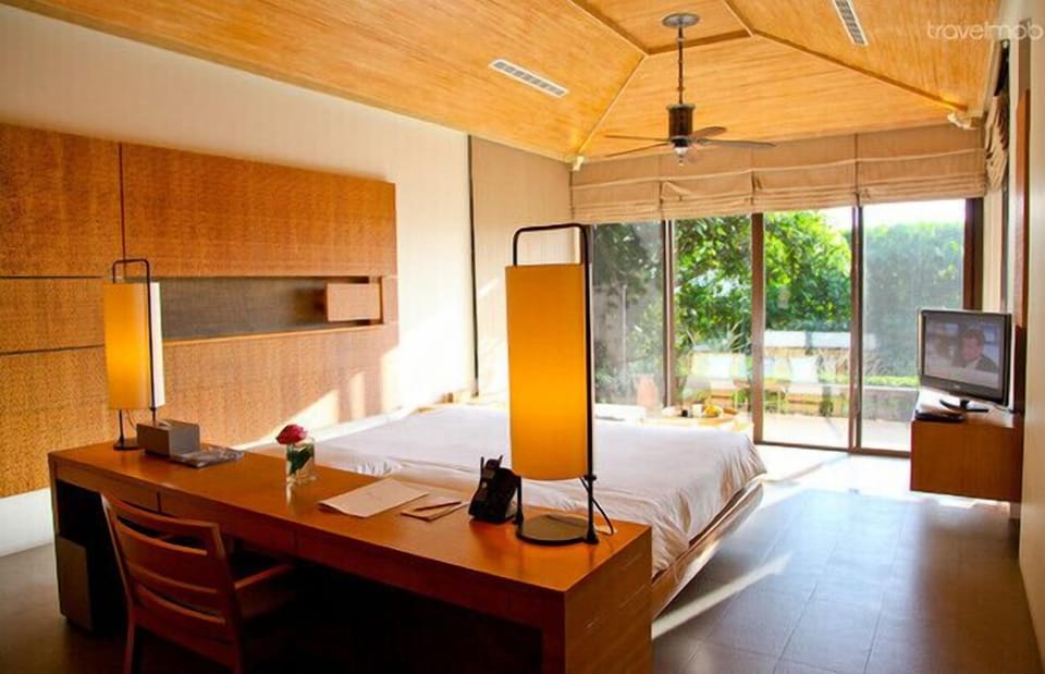 2 bedroom Family Suite Garden 