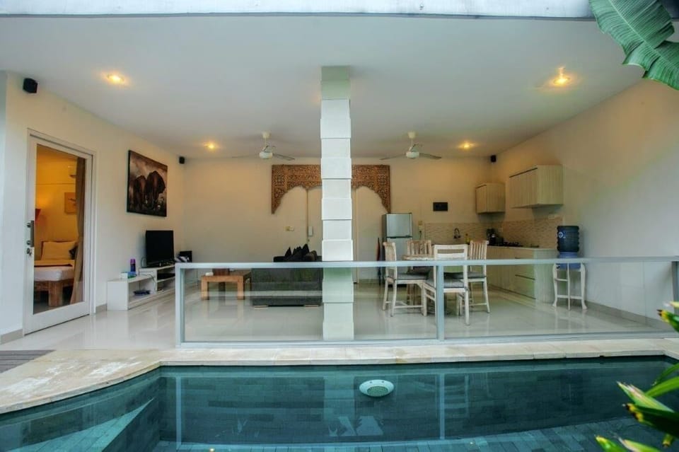 CHARMING 2 BR WITH PRIVATE POOL SEMINYAK