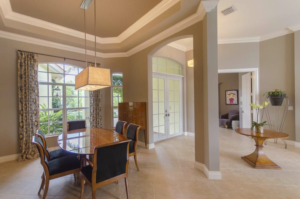 Dining and entrance