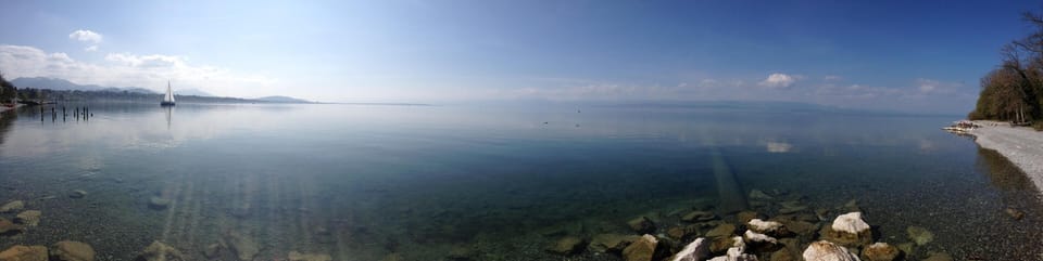 Lake Geneva 15 mins away