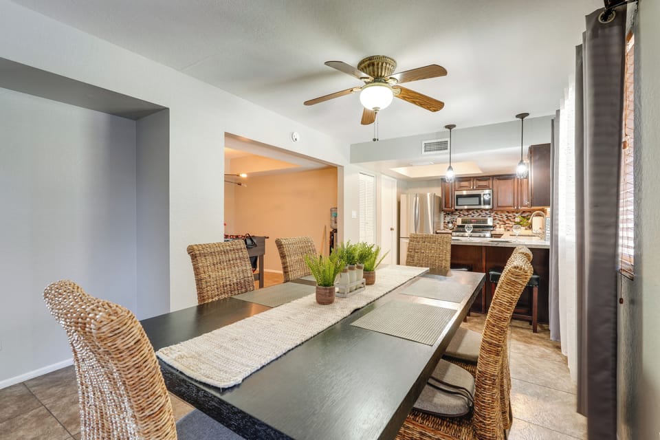 Dining Table | Dishware Provided