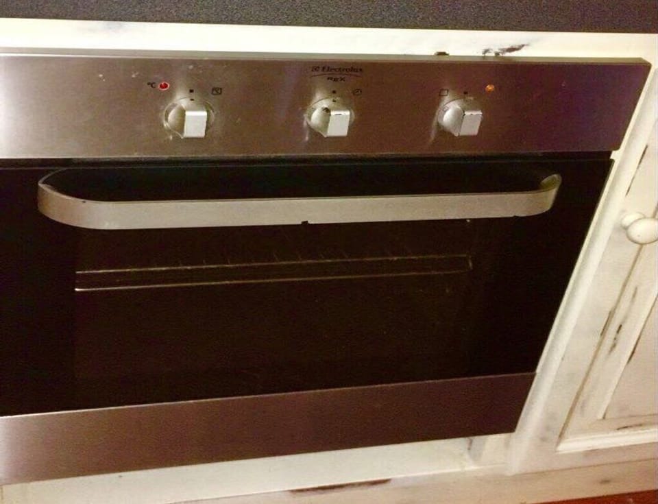 Electric oven 