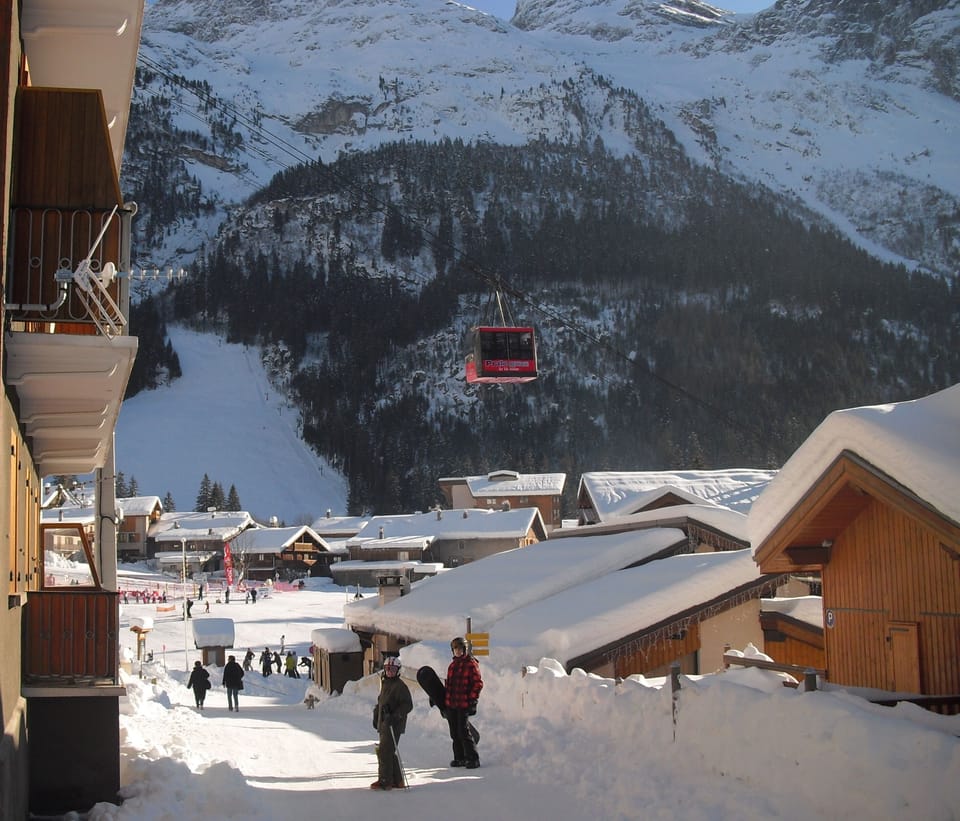 Snow and ski sports