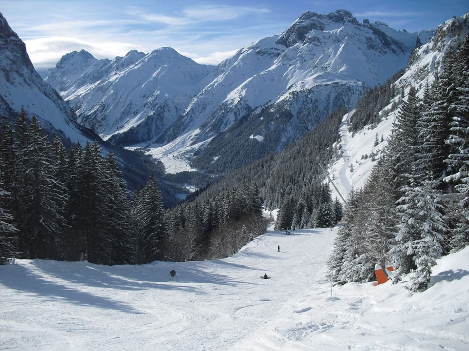 Snow and ski sports