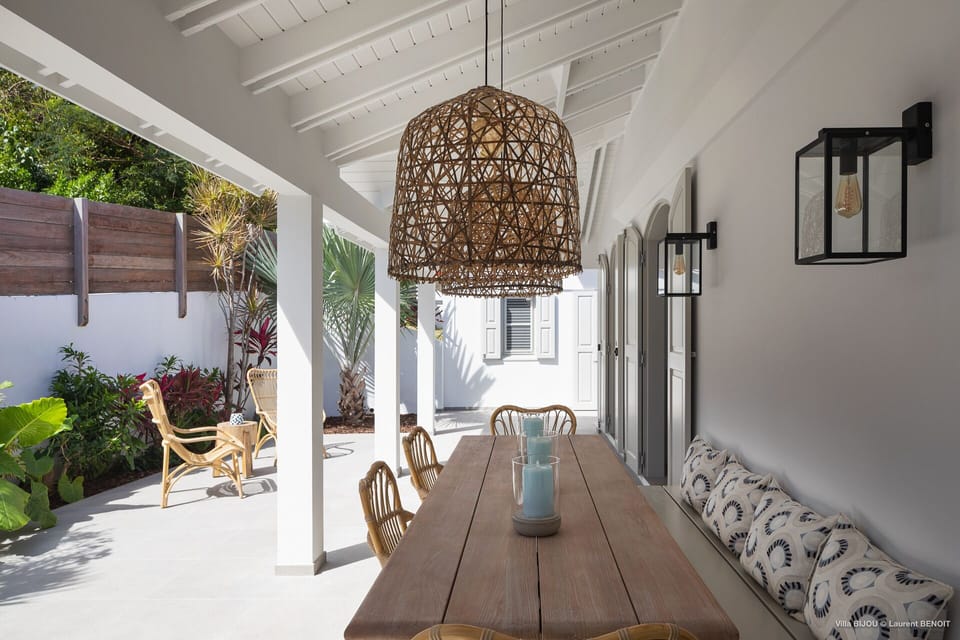 FRONT TERRACE SITTING AREA AND DINING TABLE FOR 8