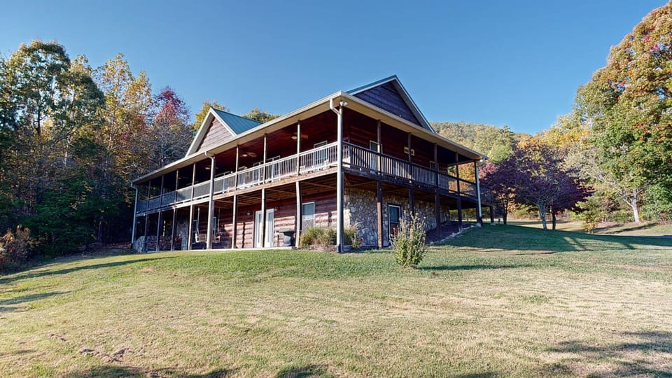 Smoky Mountain Hideaway