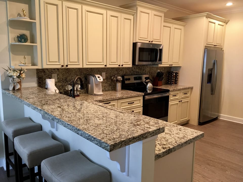 Kitchen sitting area