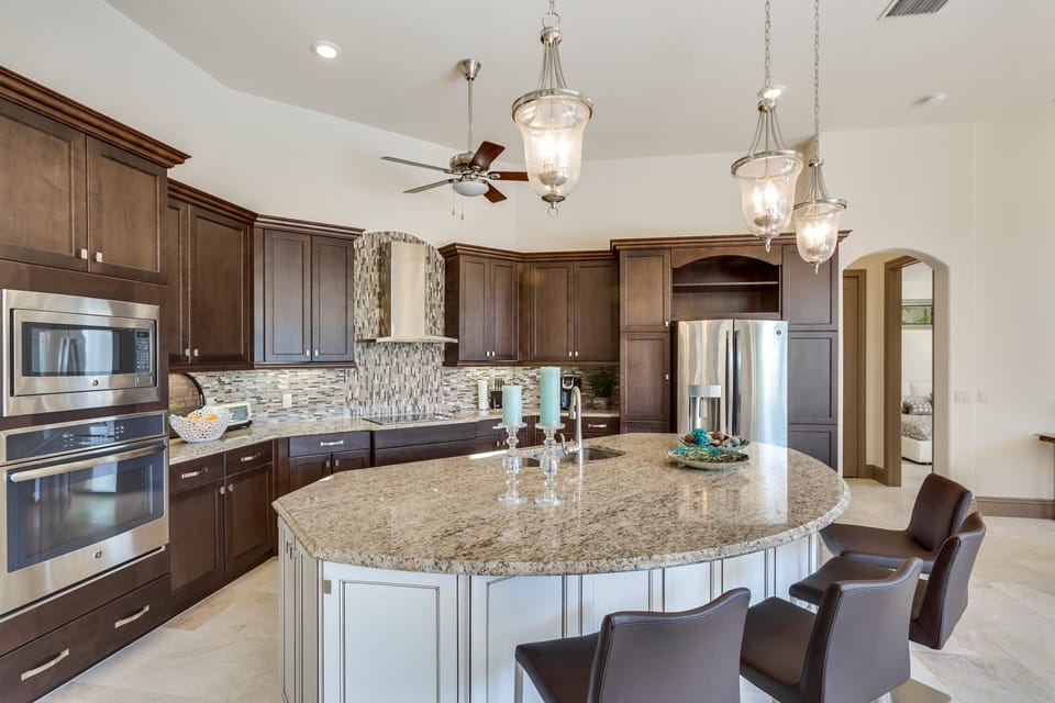 High-End equipped kitchen with granite counter space