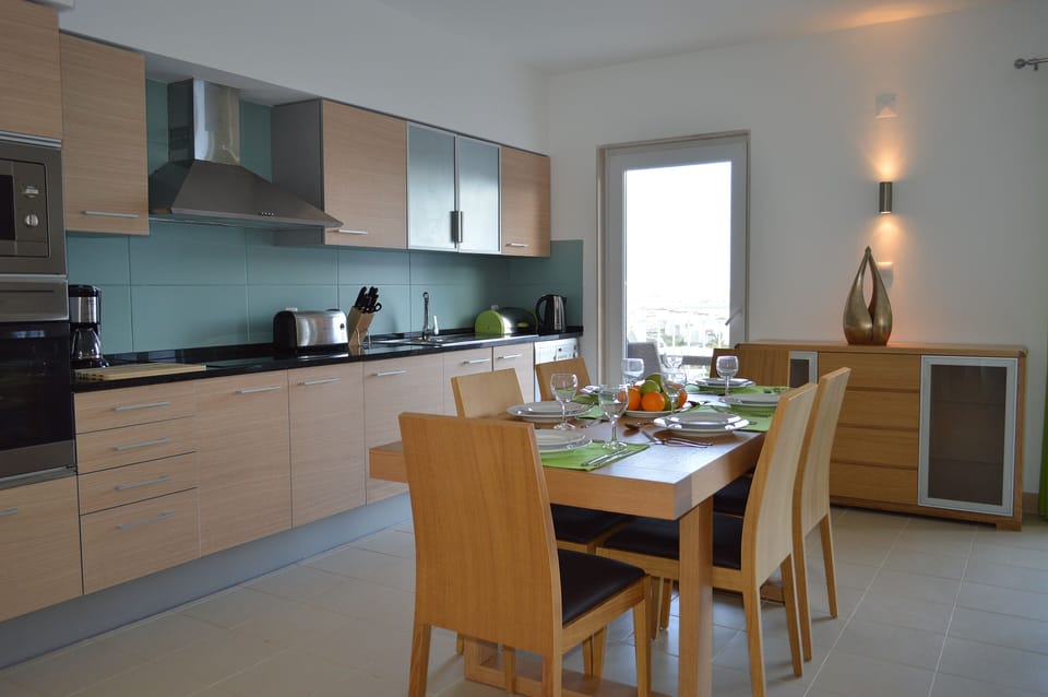 Real Home from Home Kitchen/Diner
