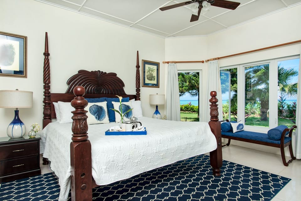 Bedroom #5, 16x18 ft, 4-poster king bed, en suite, a/c,  fan, sea & garden view