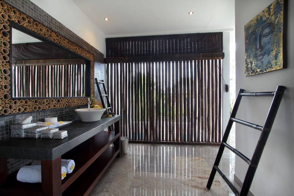 Anjali Blue 4 Bedroom Villa, Petitenget