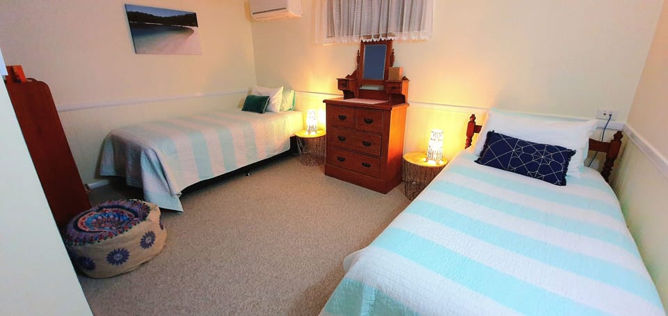 Second bedroom with King Single and Single