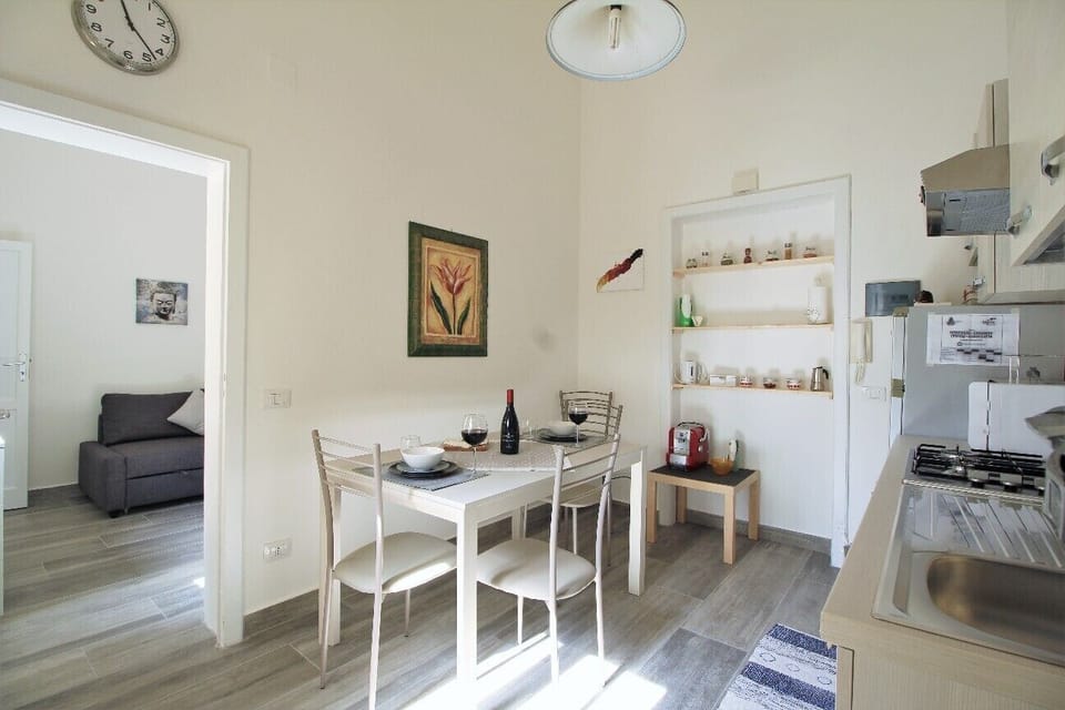 Kitchen with dining table