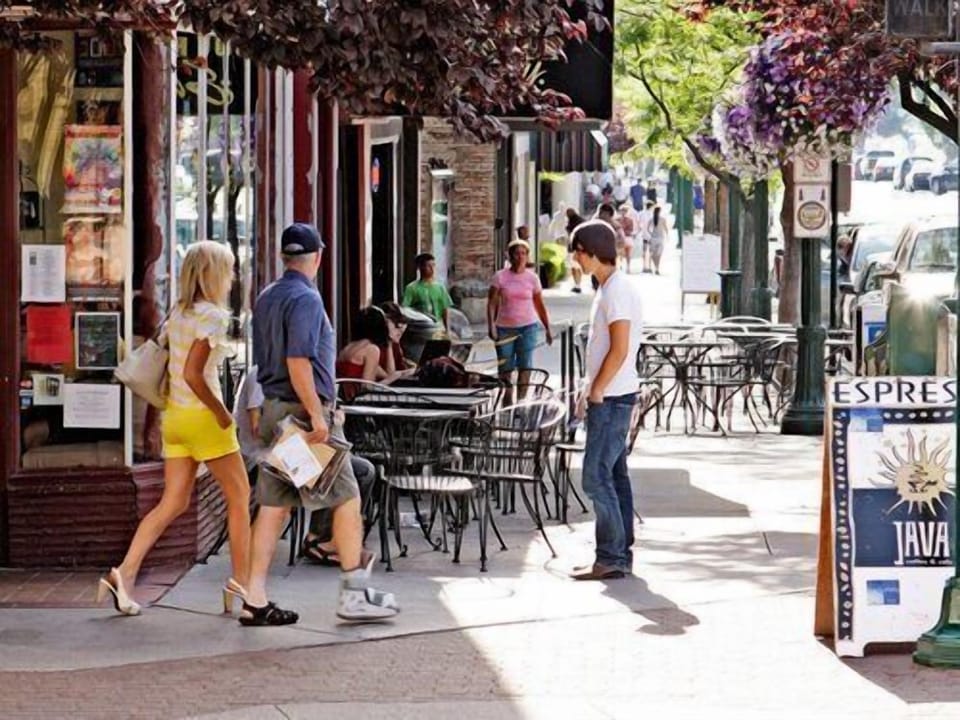 World class shopping experience within walking distance.