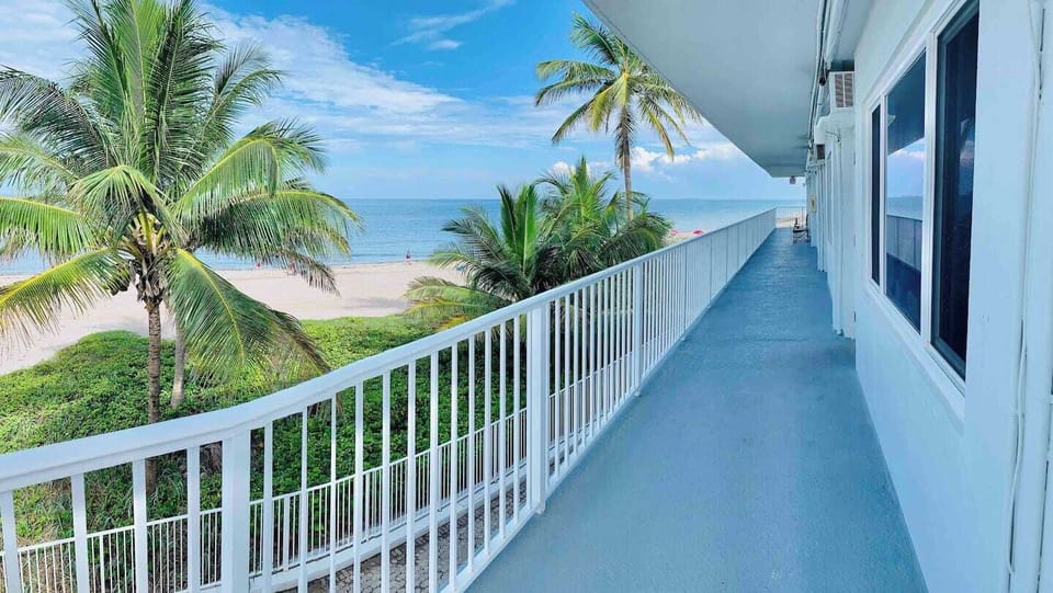 Share Balcony Beach view