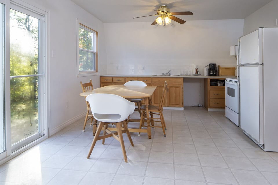 Barn (Extra Cost): Kitchen Space