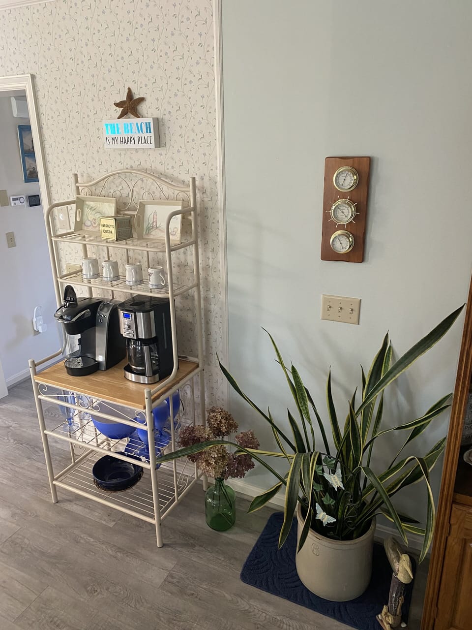Coffee Corner - 2021 Remodel