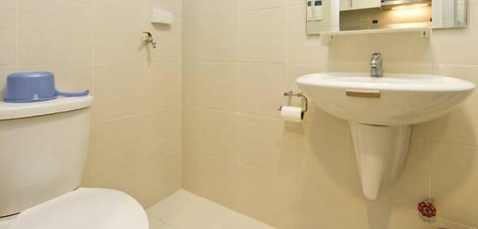 Clean Bathroom