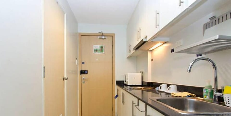 Complete Kitchen Set up