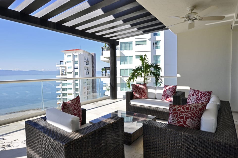 Balcony living area