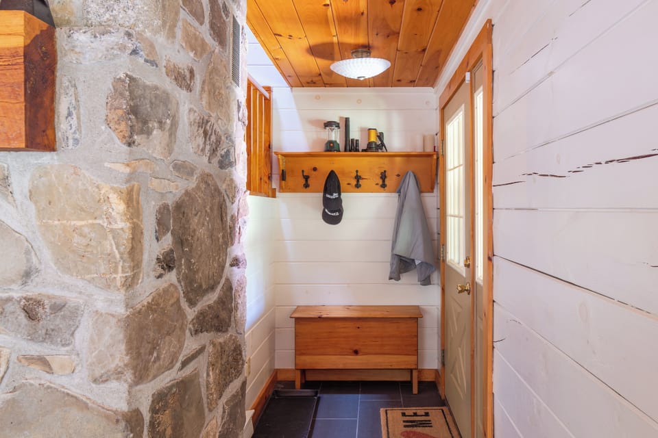 Charming foyer offering a warm welcome on arrival.
