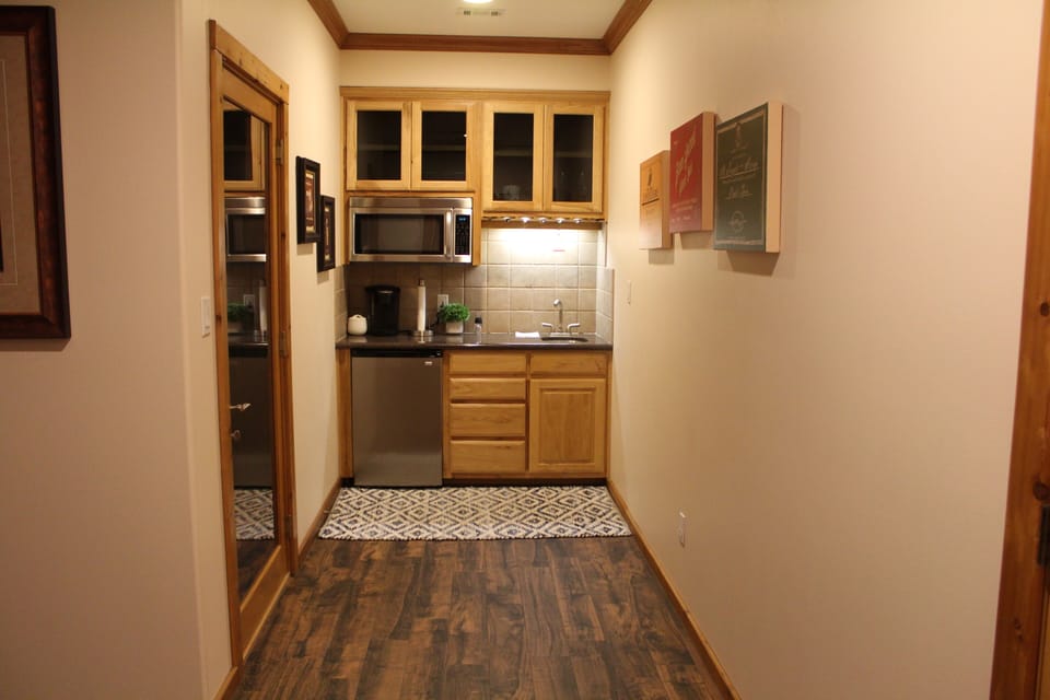 Wet Bar Upstairs