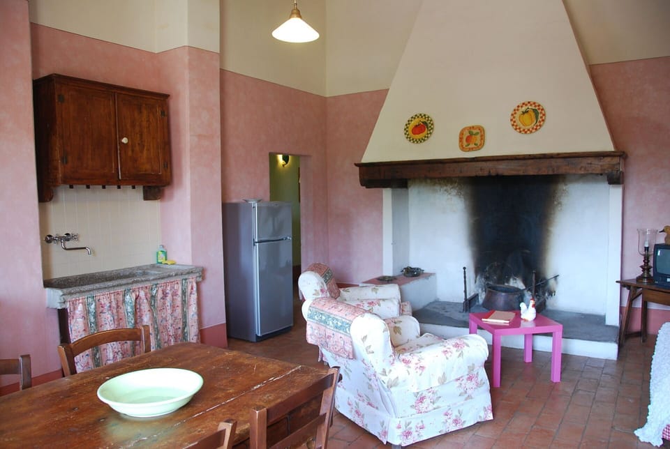 agriturismo-cabbiavoli-chianti-multiproperty-casa-marcello-ciliegio-living-room