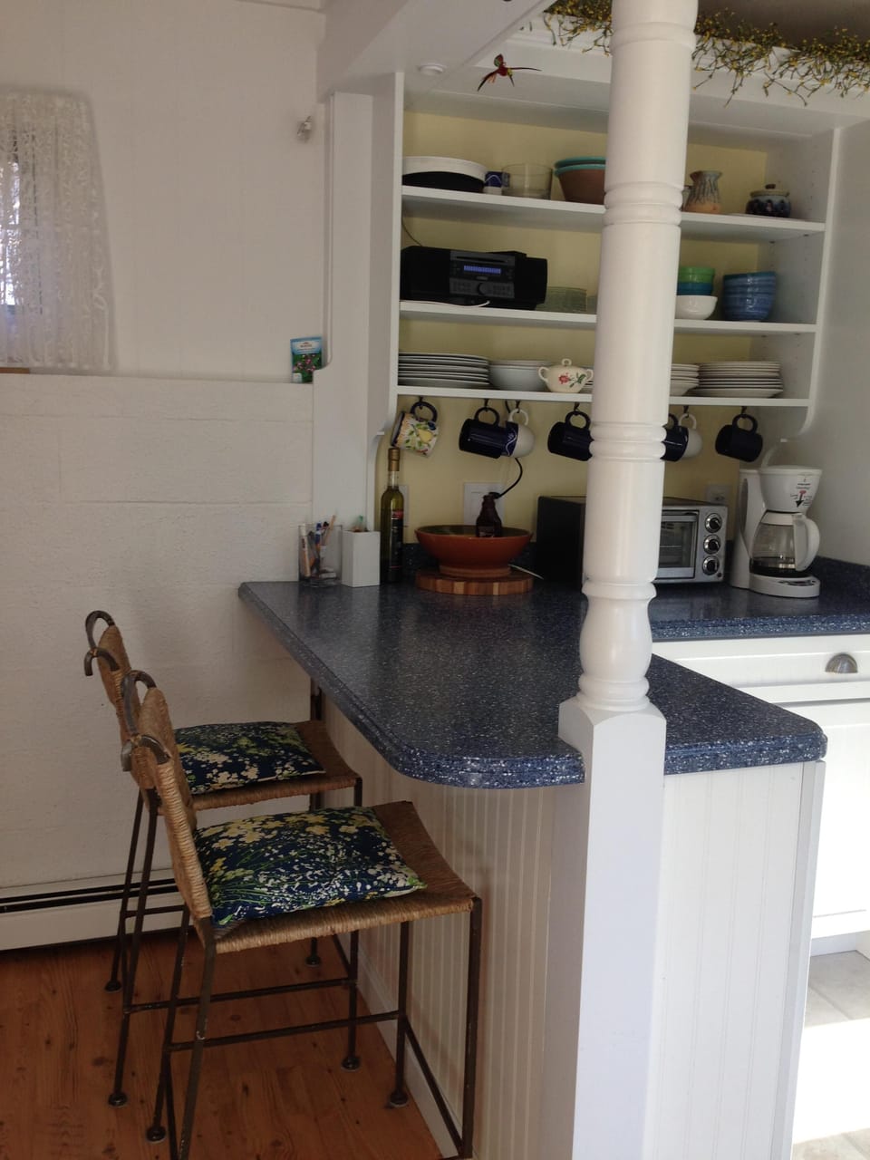 Breakfast bar