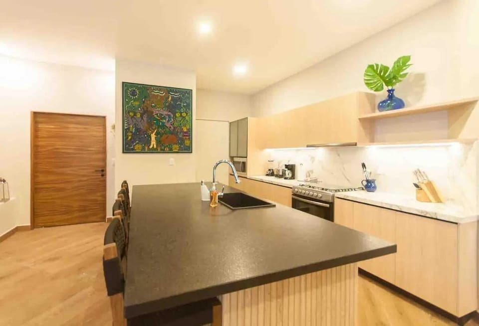 Breakfast bar with stools