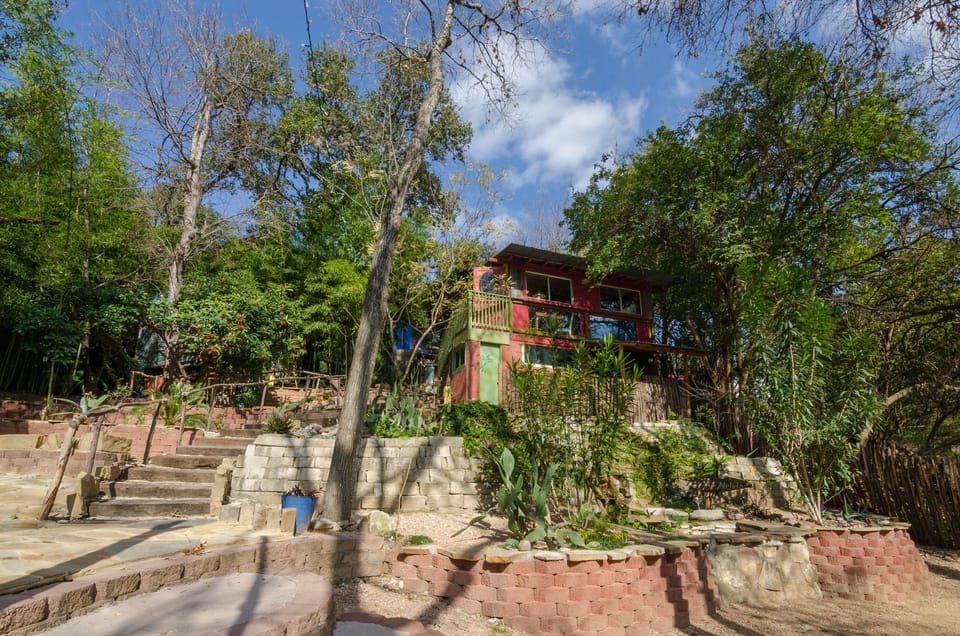 Casita Roja - a "treehouse" view and pond