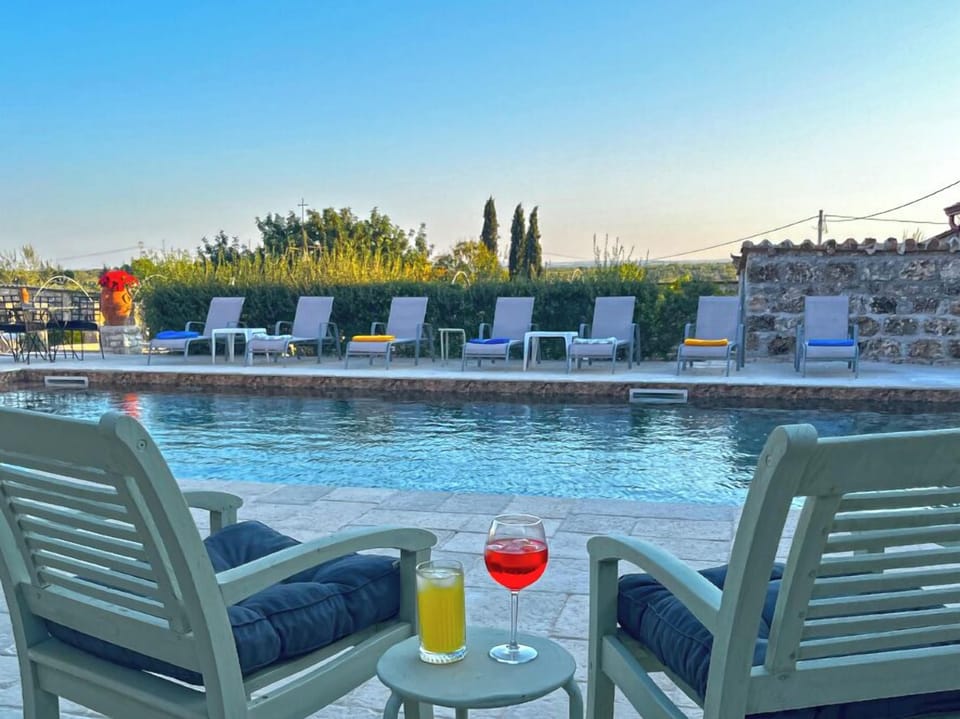 Villa Capelli pool 11