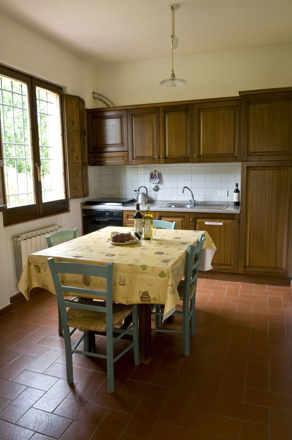agriturismo-cabbiavoli-chianti-multiproperty-fienile-giallo-melo-kitchen
