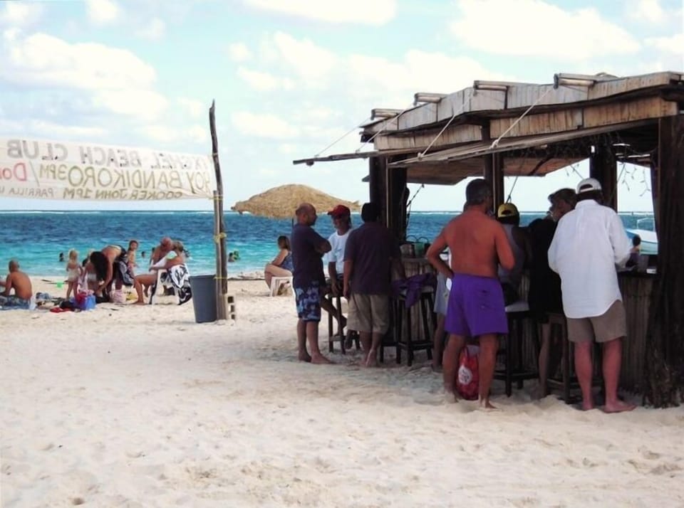 Walk to the beach bar near Casita Blanca
