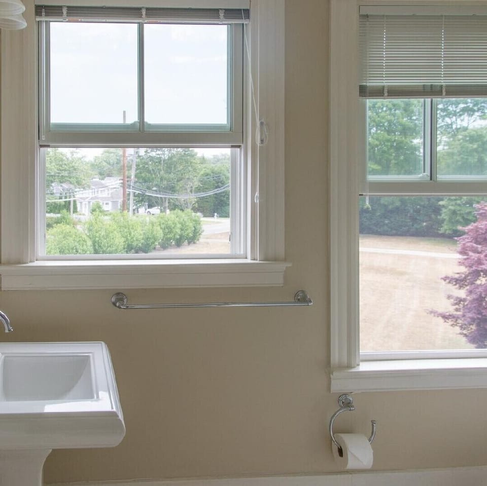 BATHROOM FACING FRONT OF HOUSE