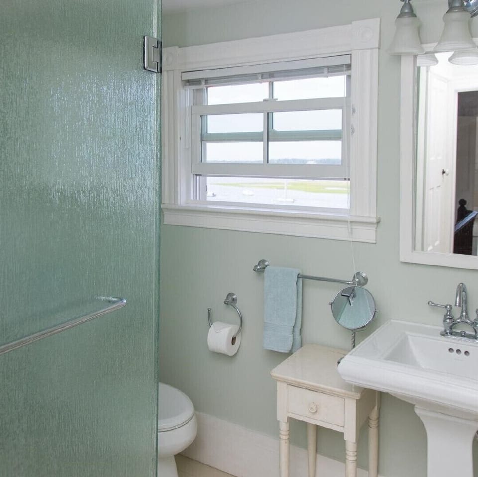 BATHROOM WITH SHOWER, 