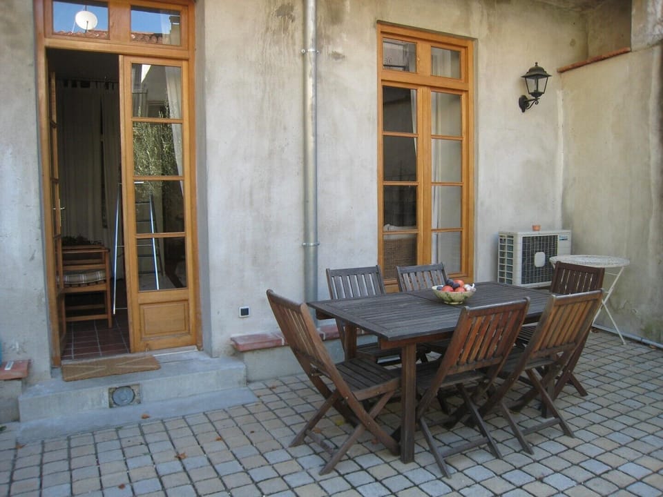 Dining terrace.
