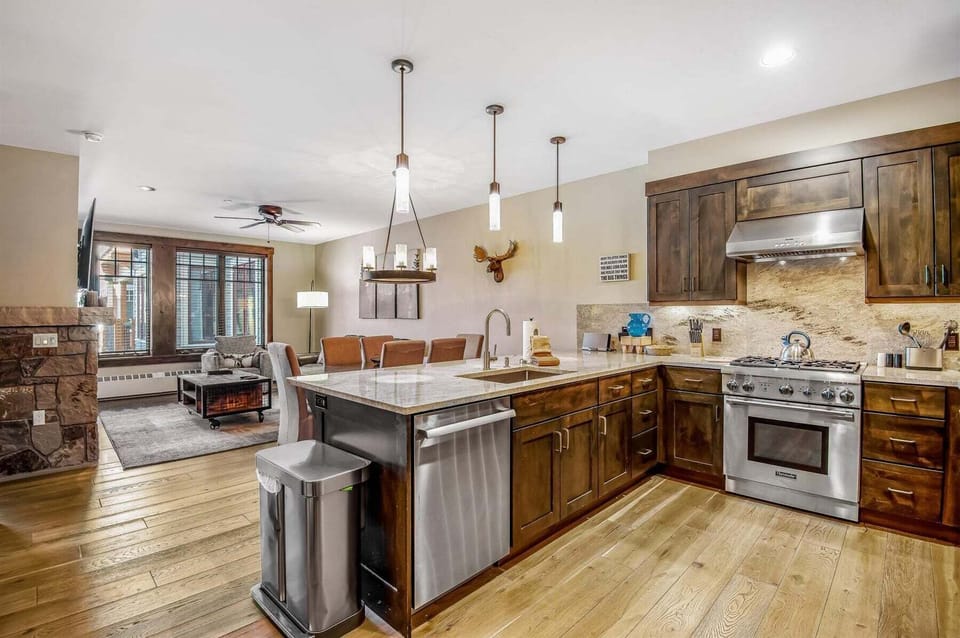 Lavish kitchen in this one bedroom condo - so spacious