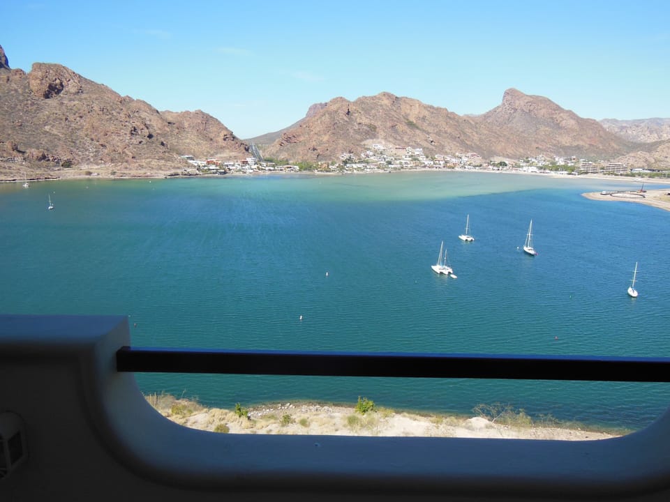 The finest luxury view deck in San Carlos! 