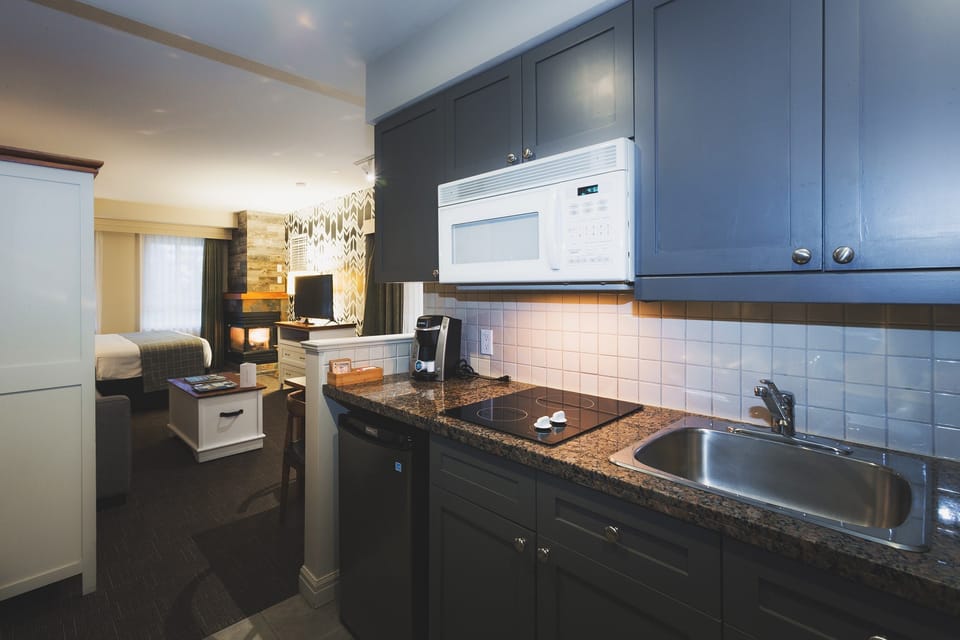 Prepare a quick meal in the Kitchen before heading onto the slopes.