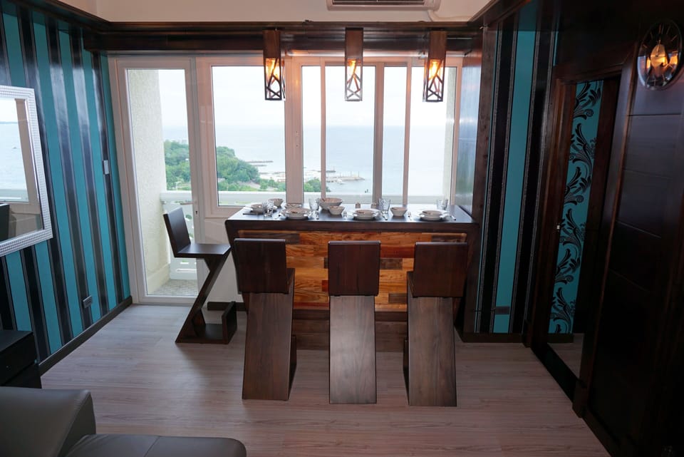 Brandnew luxury 2 BR BeachCondo 5 pools