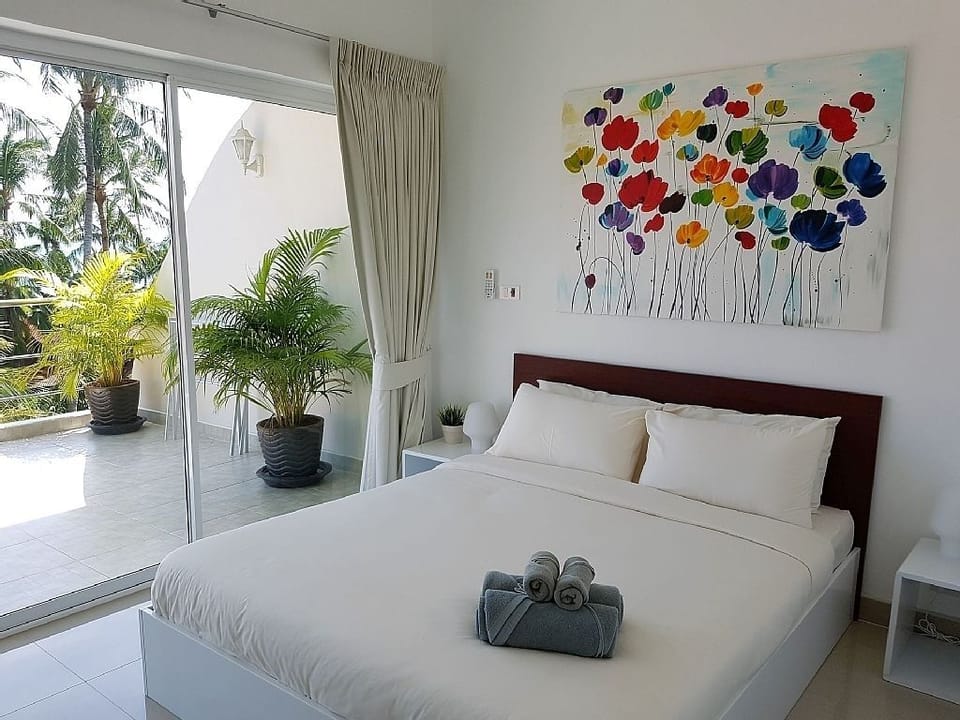 3Bed with a private pool at near beach