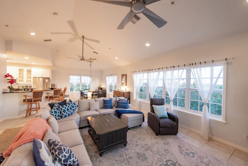 3rd Floor Open Floorplan with 360 Degree Water Views