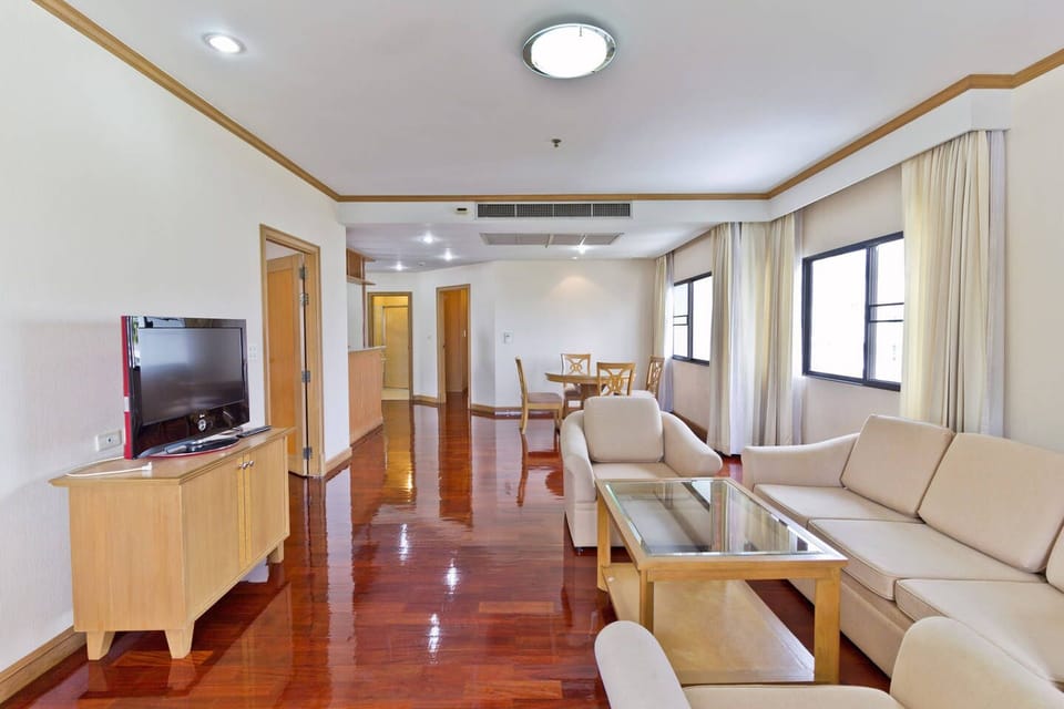 Wooden Floor 2 bedroom in Thonglo