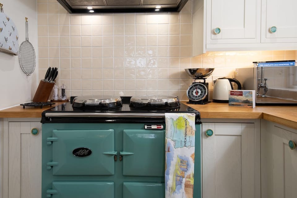 South Lodge, Twizell Estate - AGA & kitchen