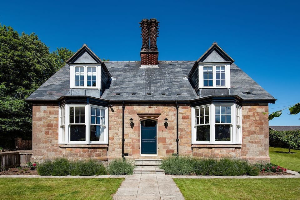 South Lodge, Twizell - a view of the front of the cottage